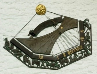 Cadran-solaire-signes-du-zodiaque