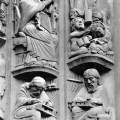 nb_sculpture_unknown_french_xii_chartres_cathedral_portal_statuettes