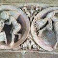 11Iglesia abacial de la Magdalena de Vézelay (Francia), arquivolta del vano central de la portada occidental