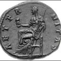 Fig.18. Moneda con Aeternitas.(141). Sestercio de Faustina I. Roma